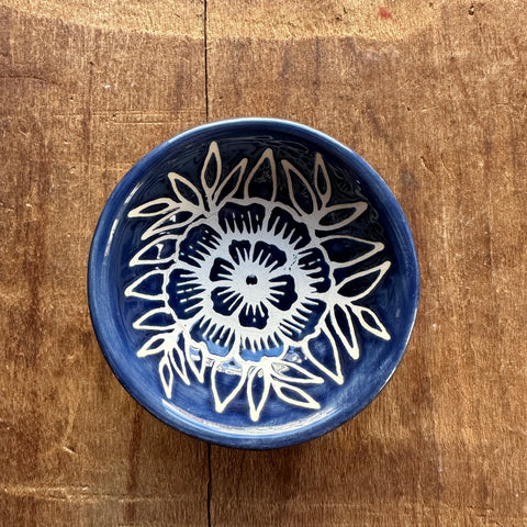 Hand Painted Ceramic Dish - No. 5136